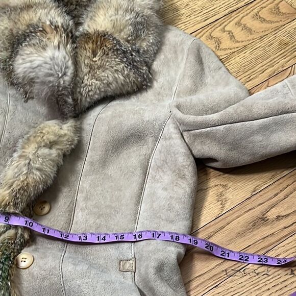 SHEARING REAL FUR LINED COAT SIZE M - Picture 8 of 16